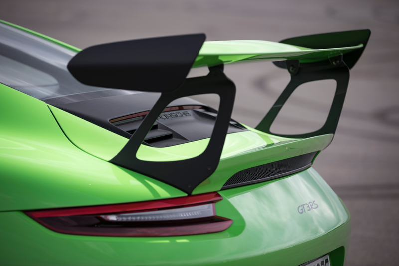 Illustration for article titled Put These Very Good 2019 Porsche 911 GT3 RS Photos In Your Life